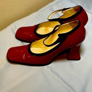 Prada vintage patent leather heels